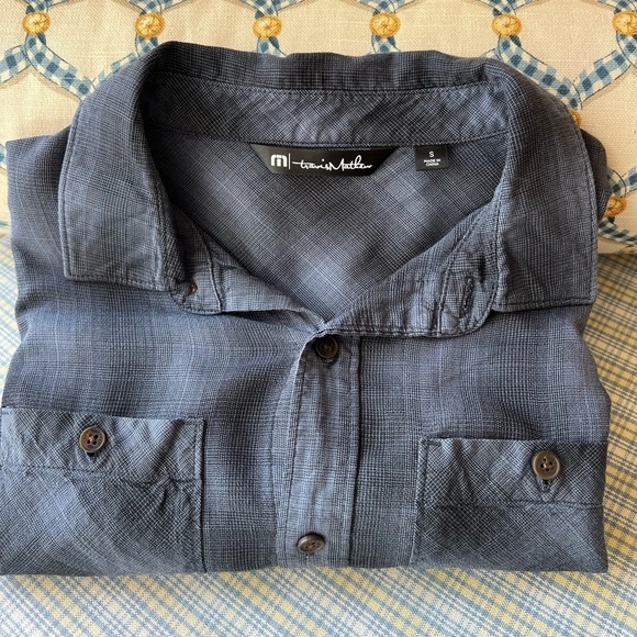 NWOT Travis Matthew Plaid Button Down Size S Blue - Picture 1 of 6